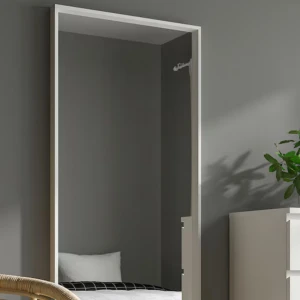 Ikea spegel  - Jätte fin spegel i måtten 65x150 cm med en fin vit ram runt🤍