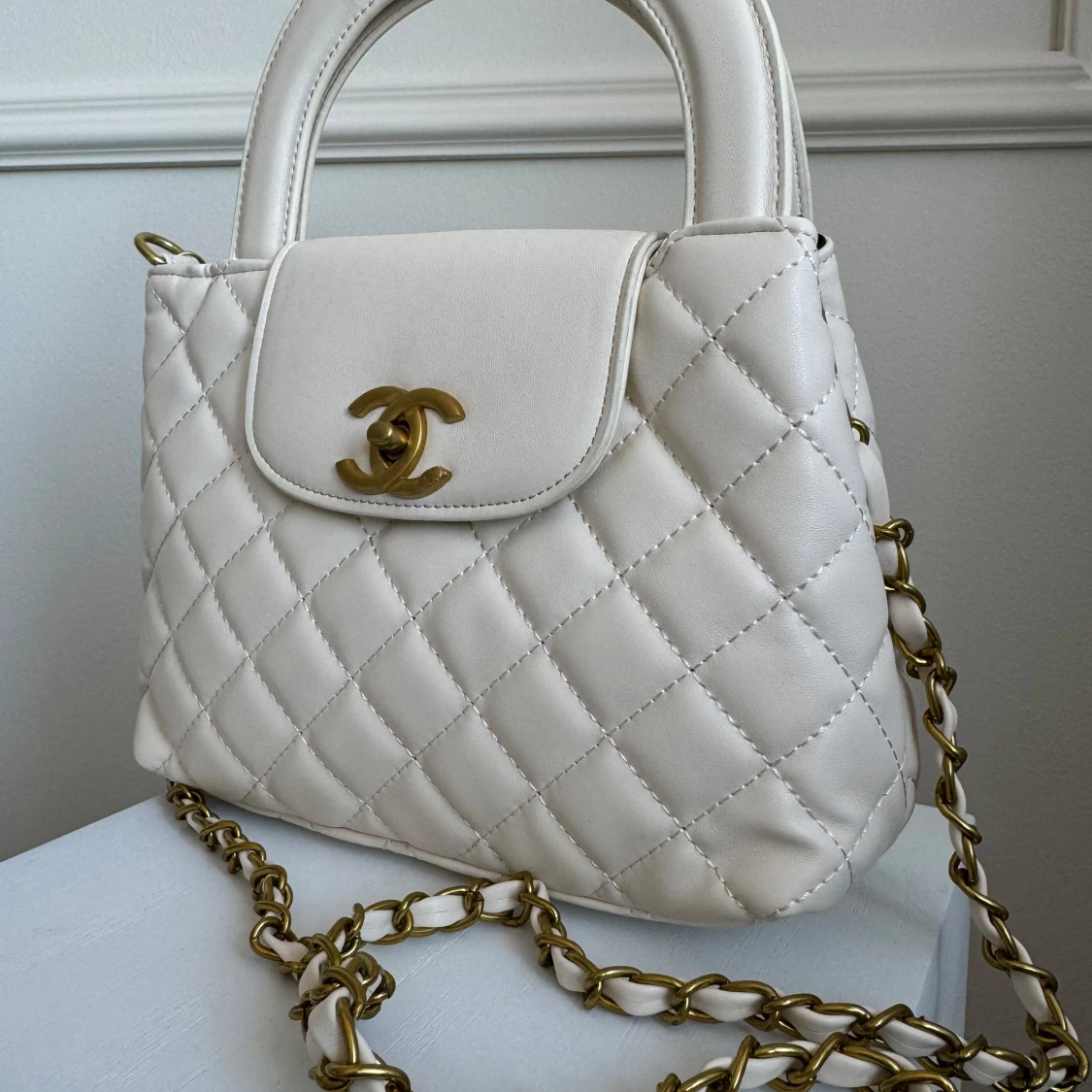 Snygg vit väska lyxig