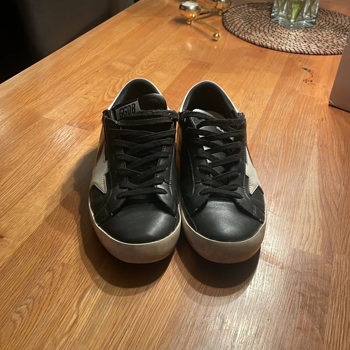 Svarta sneakers från Golden Goose - 1