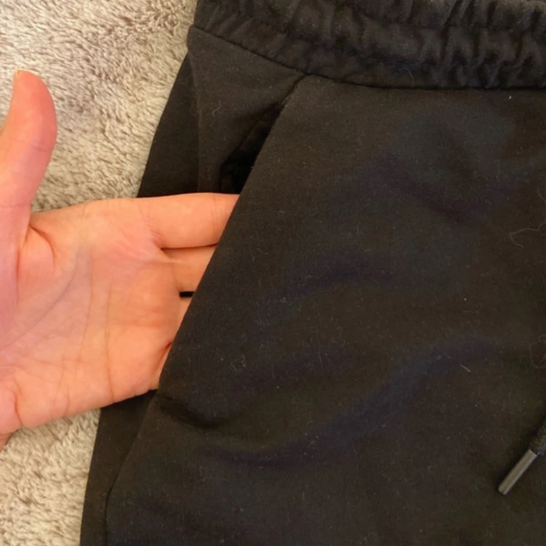 Svarta mjukisshorts  - 4
