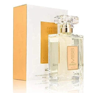 Miss Desert Eau de Parfum 100ml - Denna parfym är unik i sin orientaliska doft, som kännetecknas av uppfriskande inslag av bergamottblomma och mandarinfrukt. Dess mitt består av ros och apelsinblommans attraktionskraft, och basnoterna berättar en fantastisk aromatisk historia tack vare kashmirblomman och en mångsidig blandning av träiga dofter. Helt ny, ej öppnad.