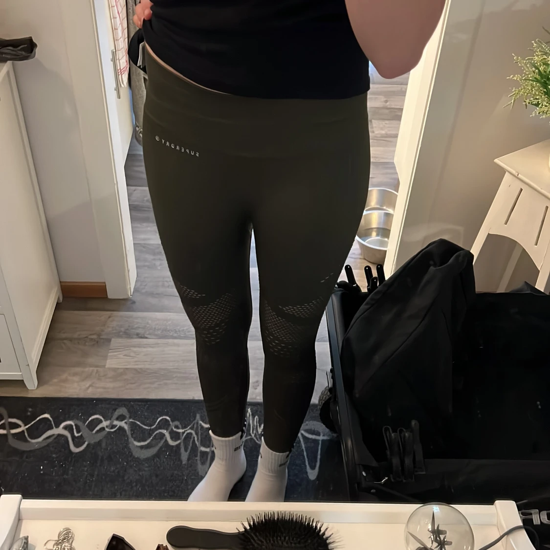 Mörkgröna leggings från Superdry - 2