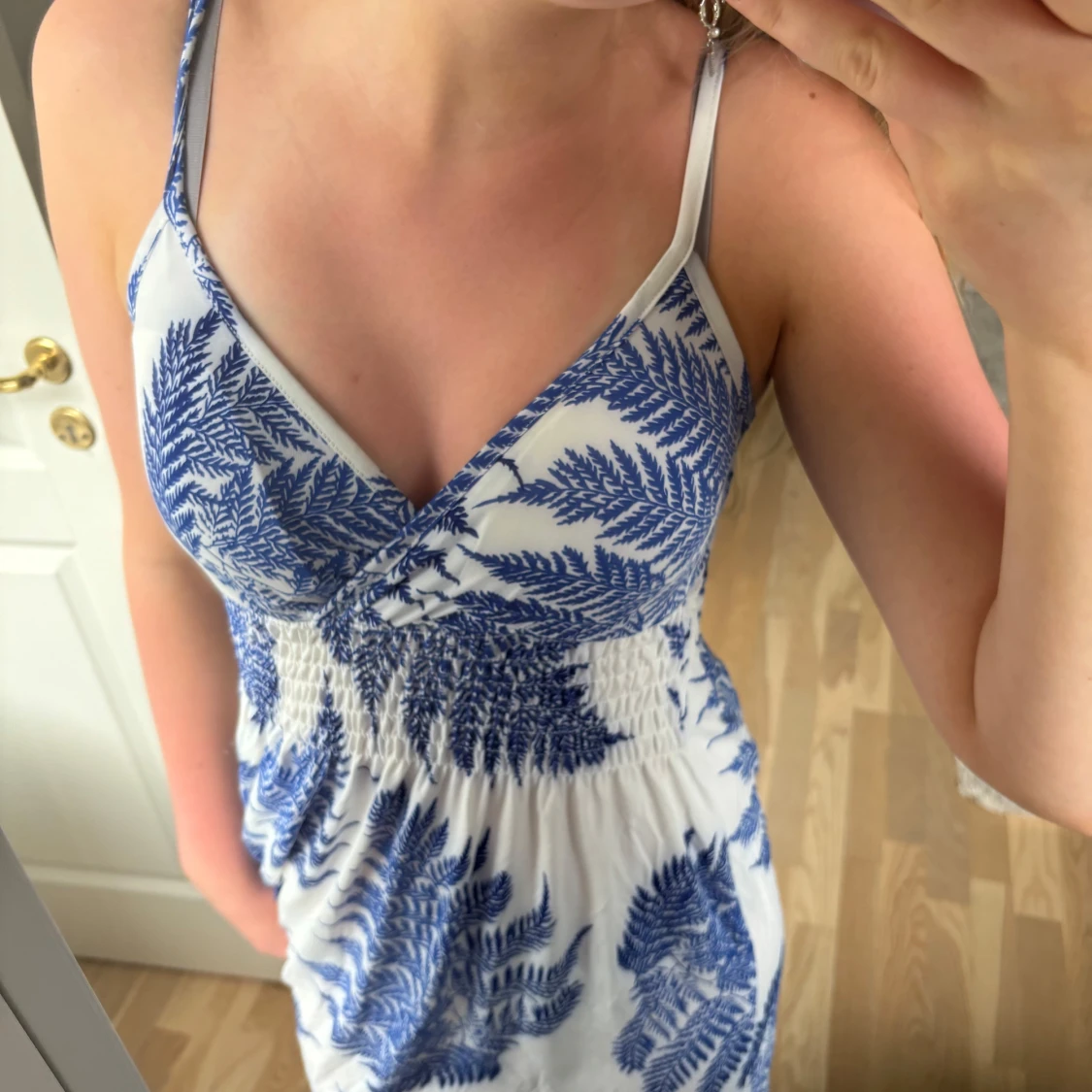 Vit och blå kort sommarklänning - 2