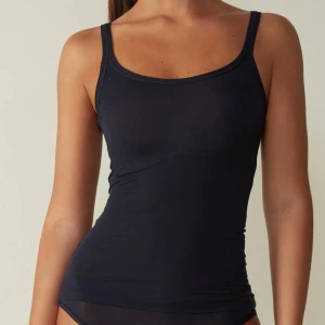 Intimissimi linne ultrafresh undertröja - Jättefint linne från intimissimi, sällan använt, jättebra skick. 💕💕💕