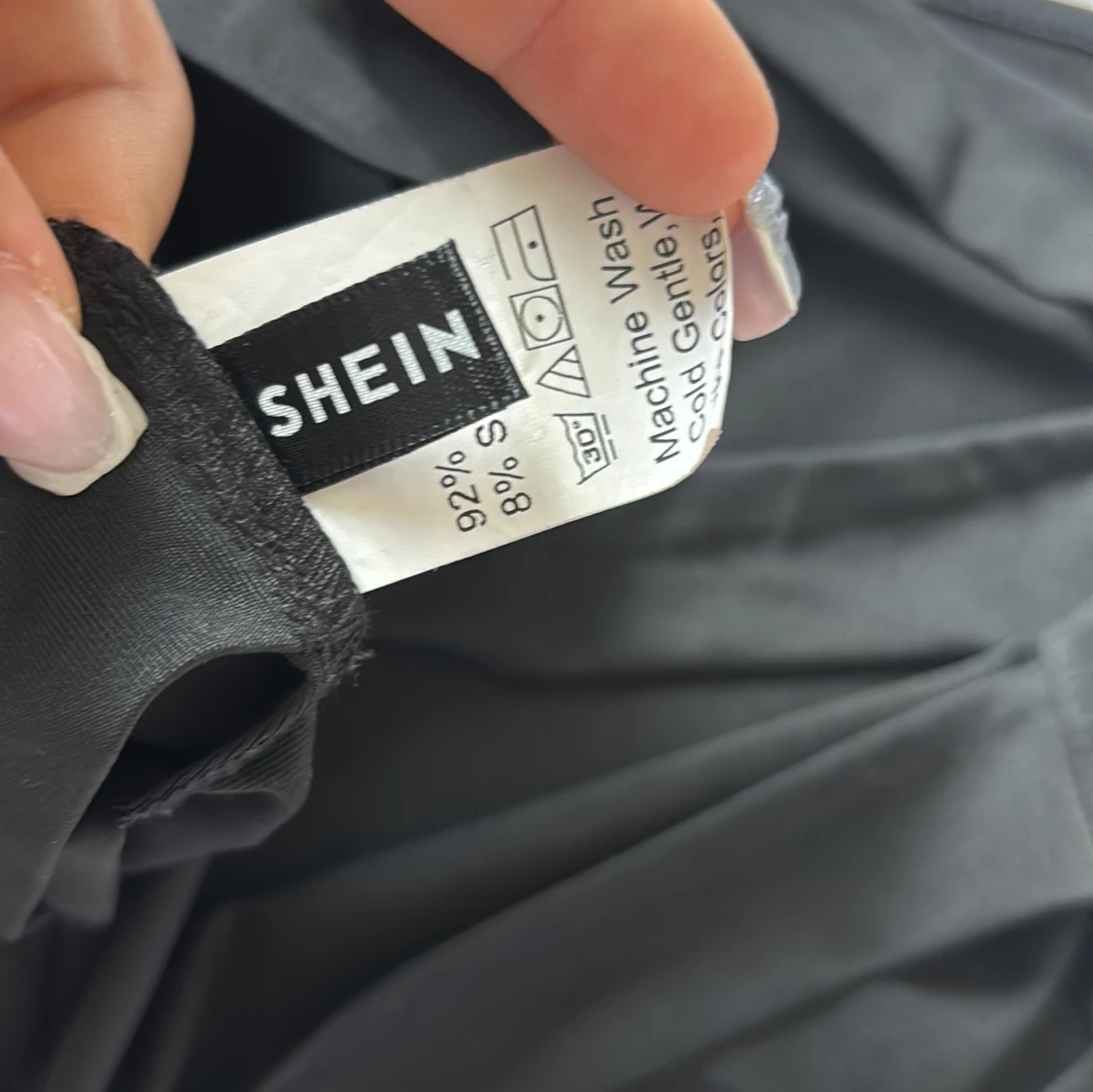 Svart oneshoulder topp från SHEIN - 2