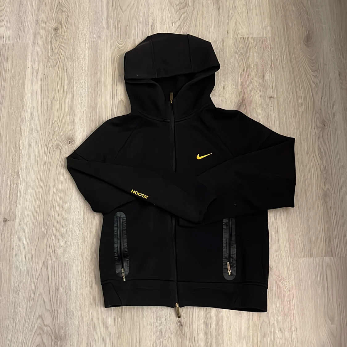 Nike NOCTA svart hoodiejacka