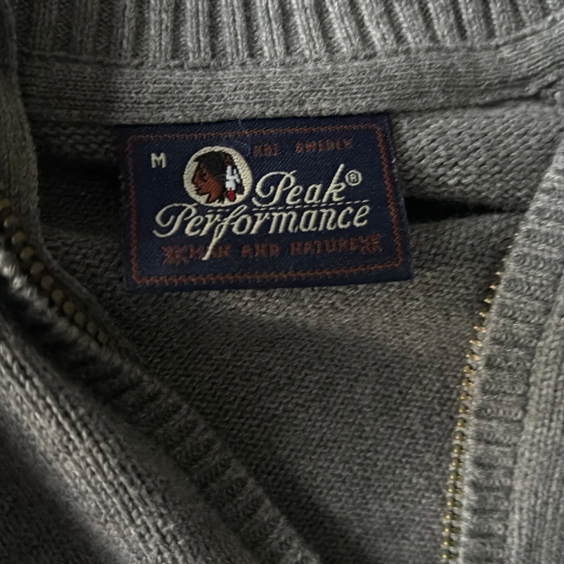 Grå stickad tröja Peak Performance - 3