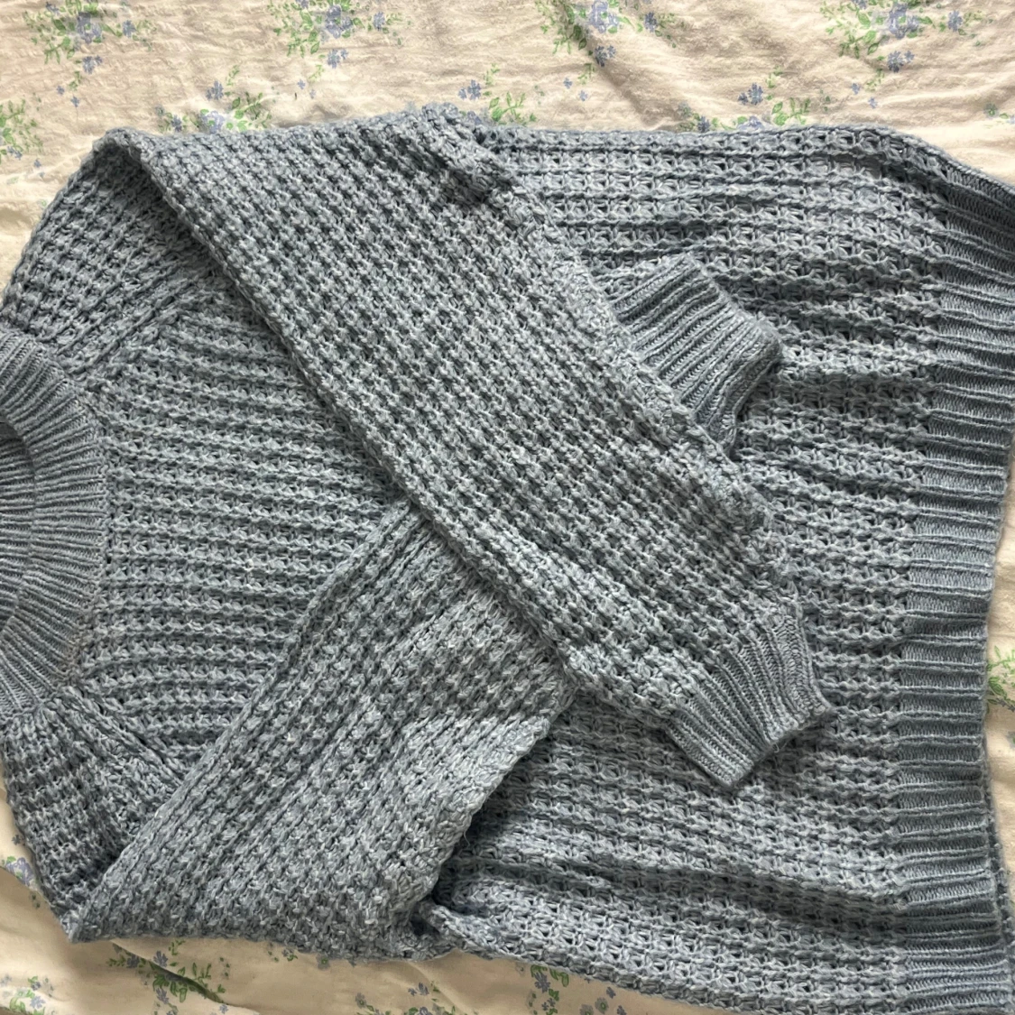 Ljusblå stickad tröja från 157 - 1