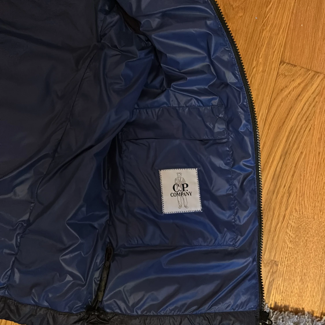 Mörkblå väst från C.P. Company - 4