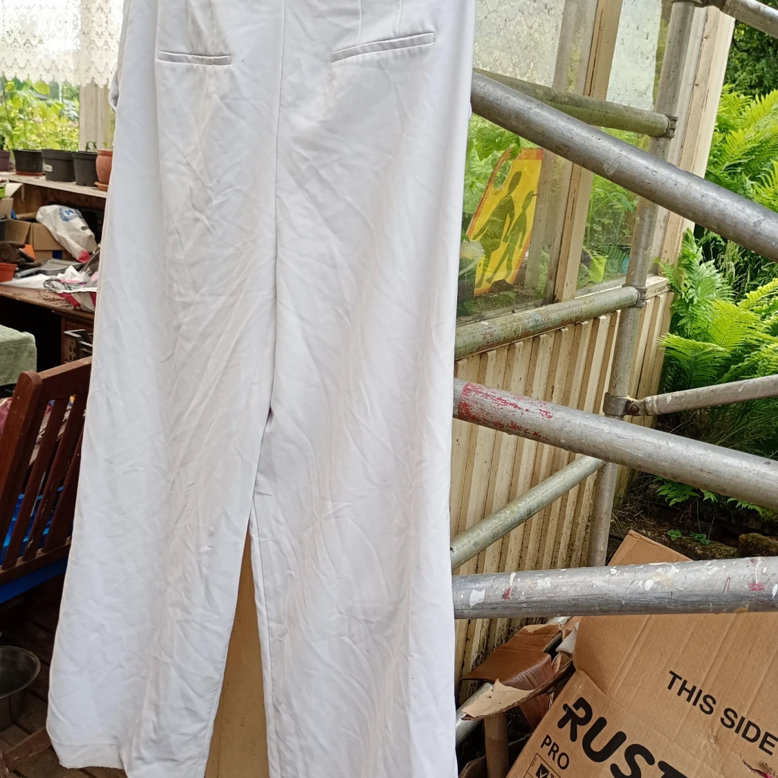 Vita vida kostymbyxor stl XL  - 4