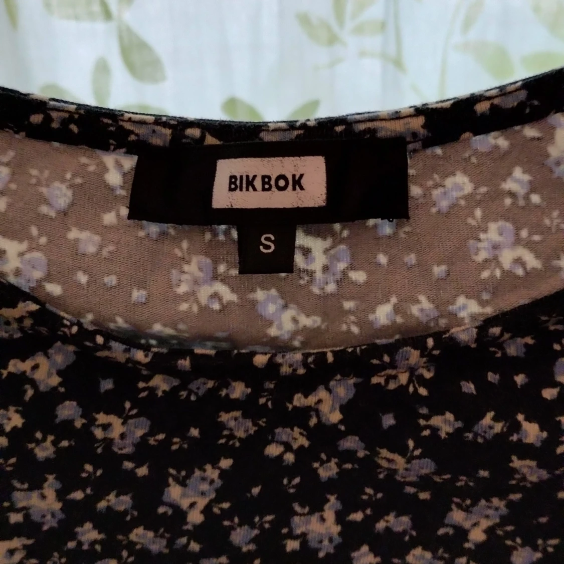 Blommig topp från Bik Bok - 1