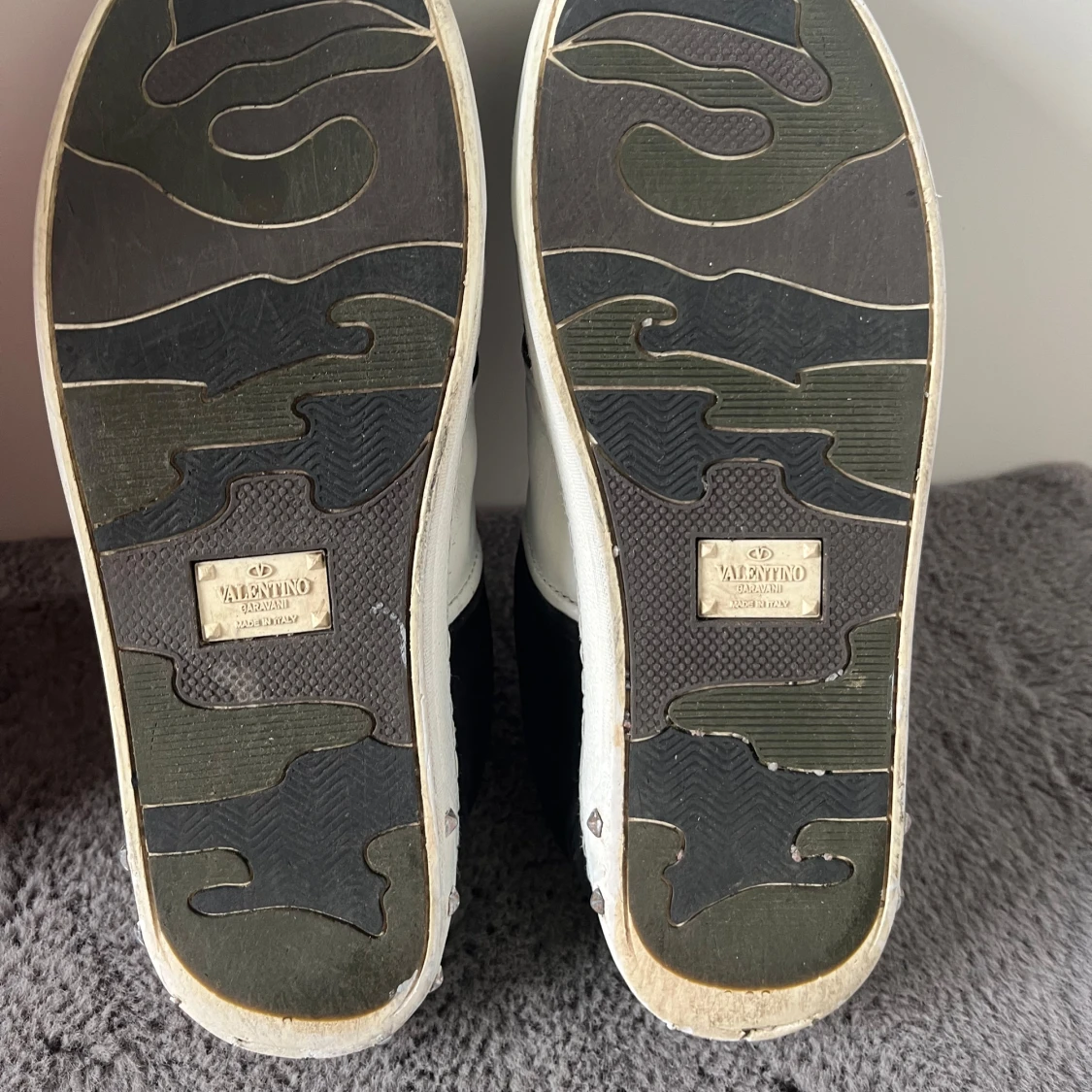 Valentino Garavani svartvita sneakers - 3