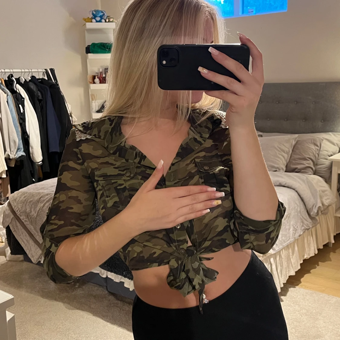 Camouflage croppad skjorta med spets - 1