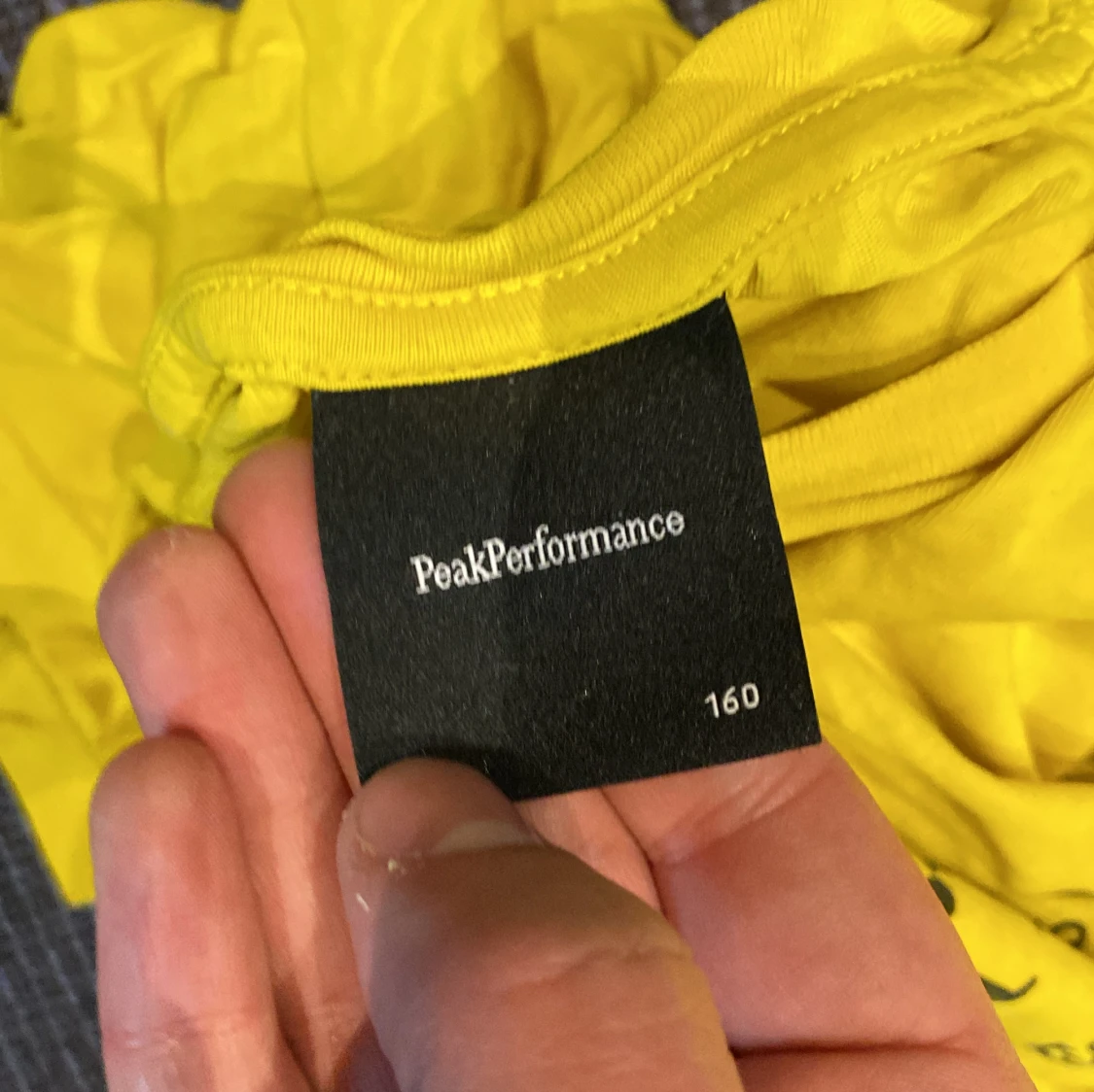 Gul Peak Performance t-shirt - 2