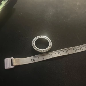 Silverring från Chrome Hearts - Omkretsen på insidan är 5 cm.