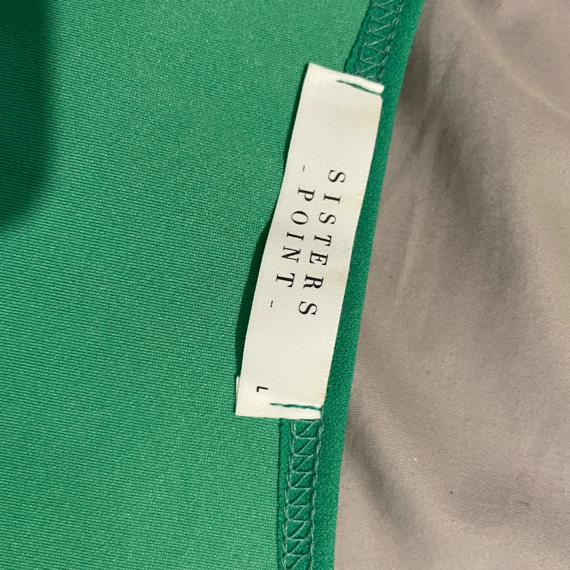 Grön omlottopp från Sisters Point - 1