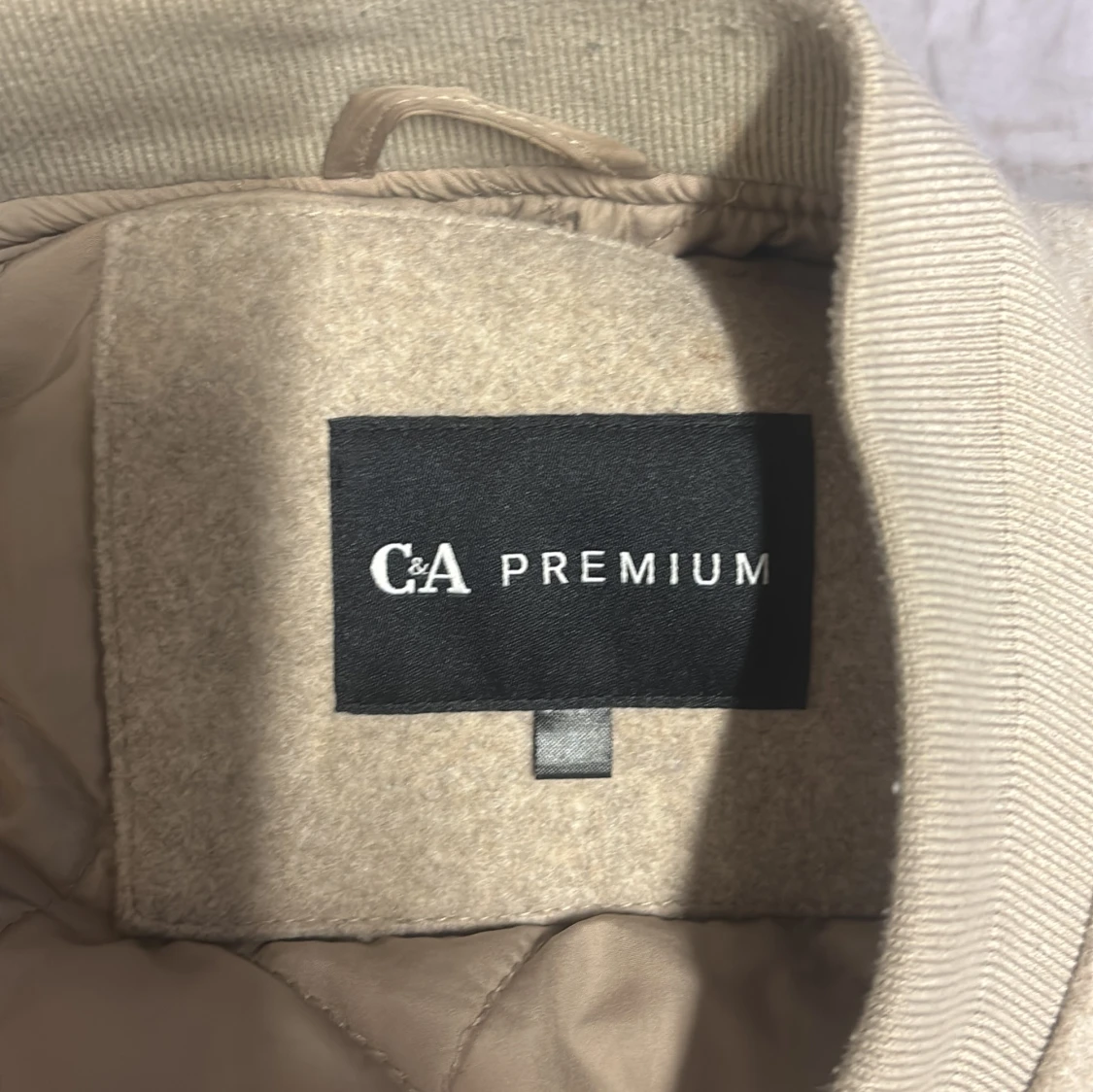 Beige bomberjacka från C&A Premium - 2