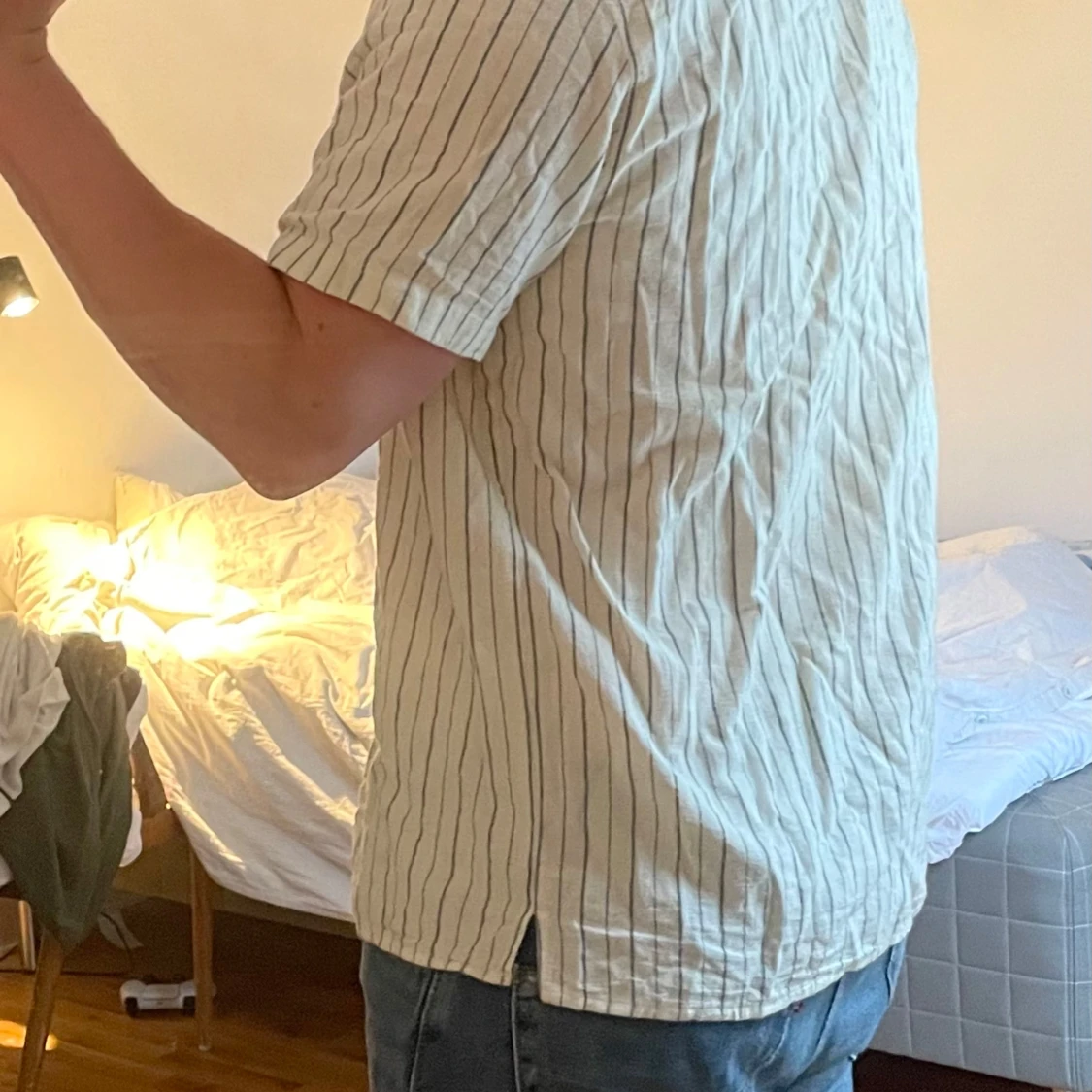 Vit kortärmad randig linneskjorta från zara - 1