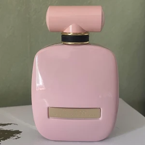 Nina Ricci: Rose Extase - Nina Ricci: Rose Extase. 50ml.