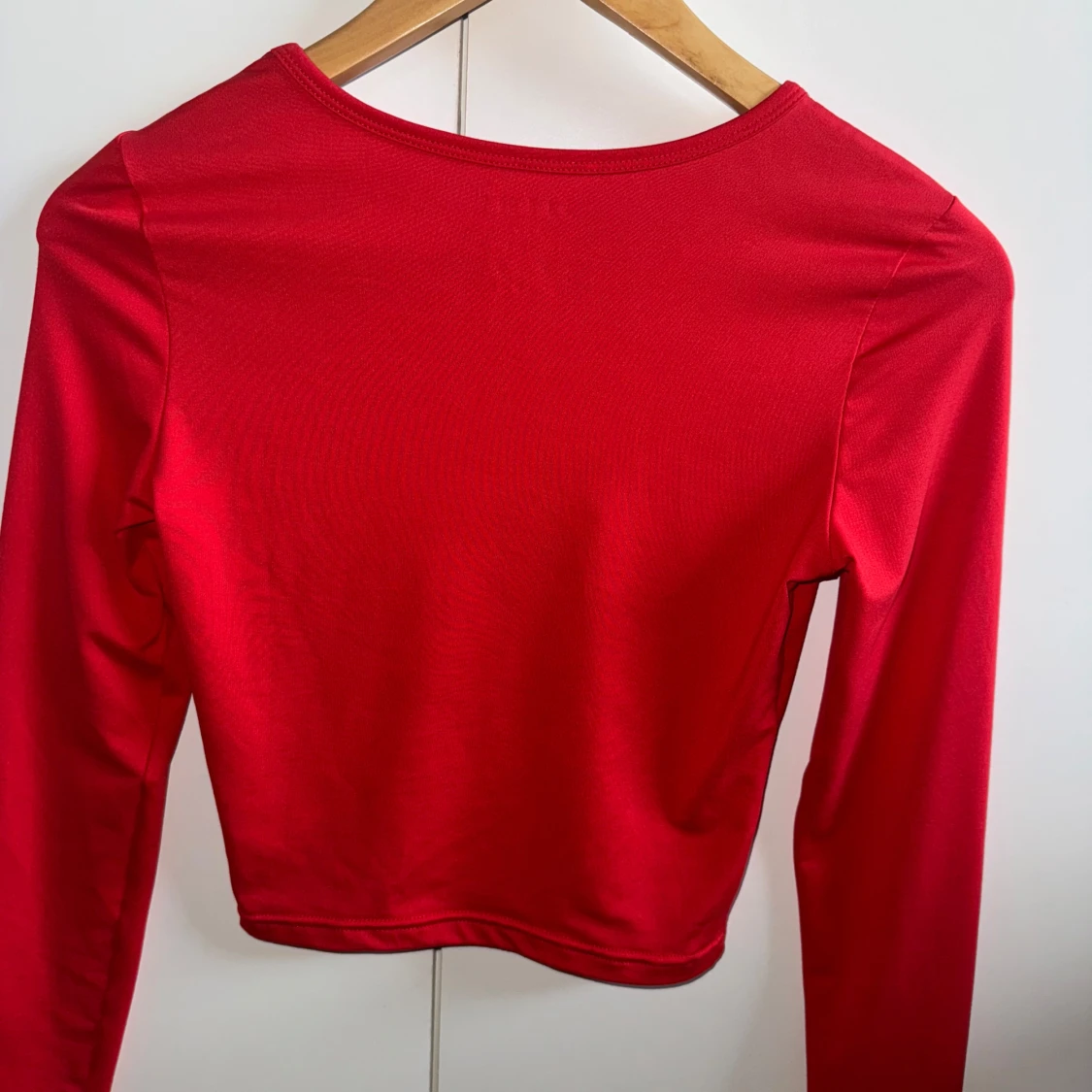 Röd långärmad topp från SHEIN - 1