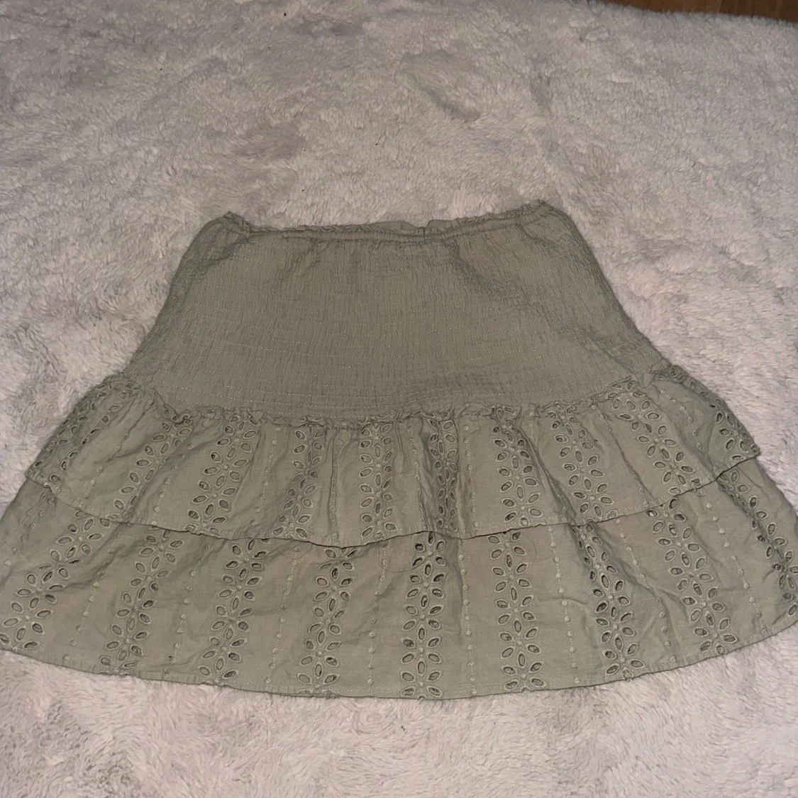 Beige volangkjol från Zara XS - 2