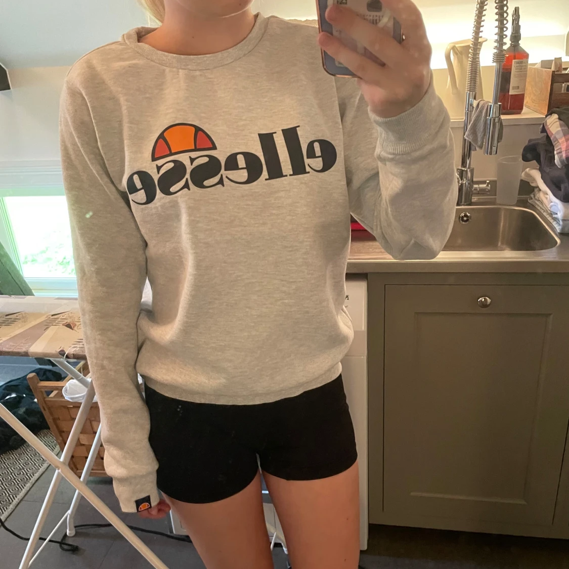 Sweatshirt 