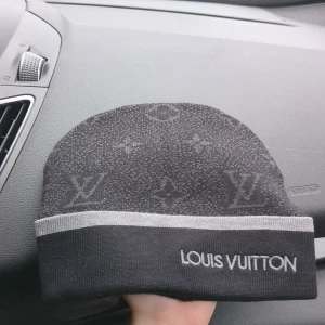  lv mössa - Köp ej detta är endast ett intressekoll
