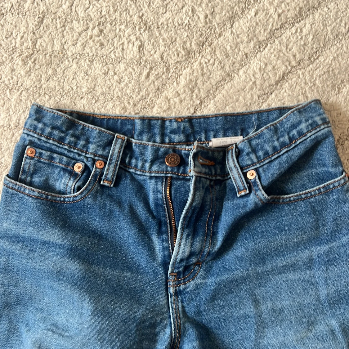 Blå bootcut jeans från Jordache - 3