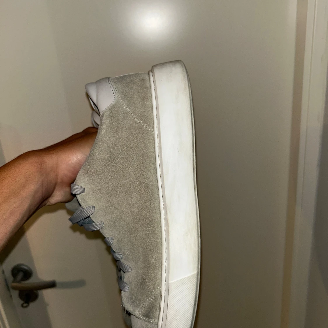 Grå mockasneakers från Legend - 2