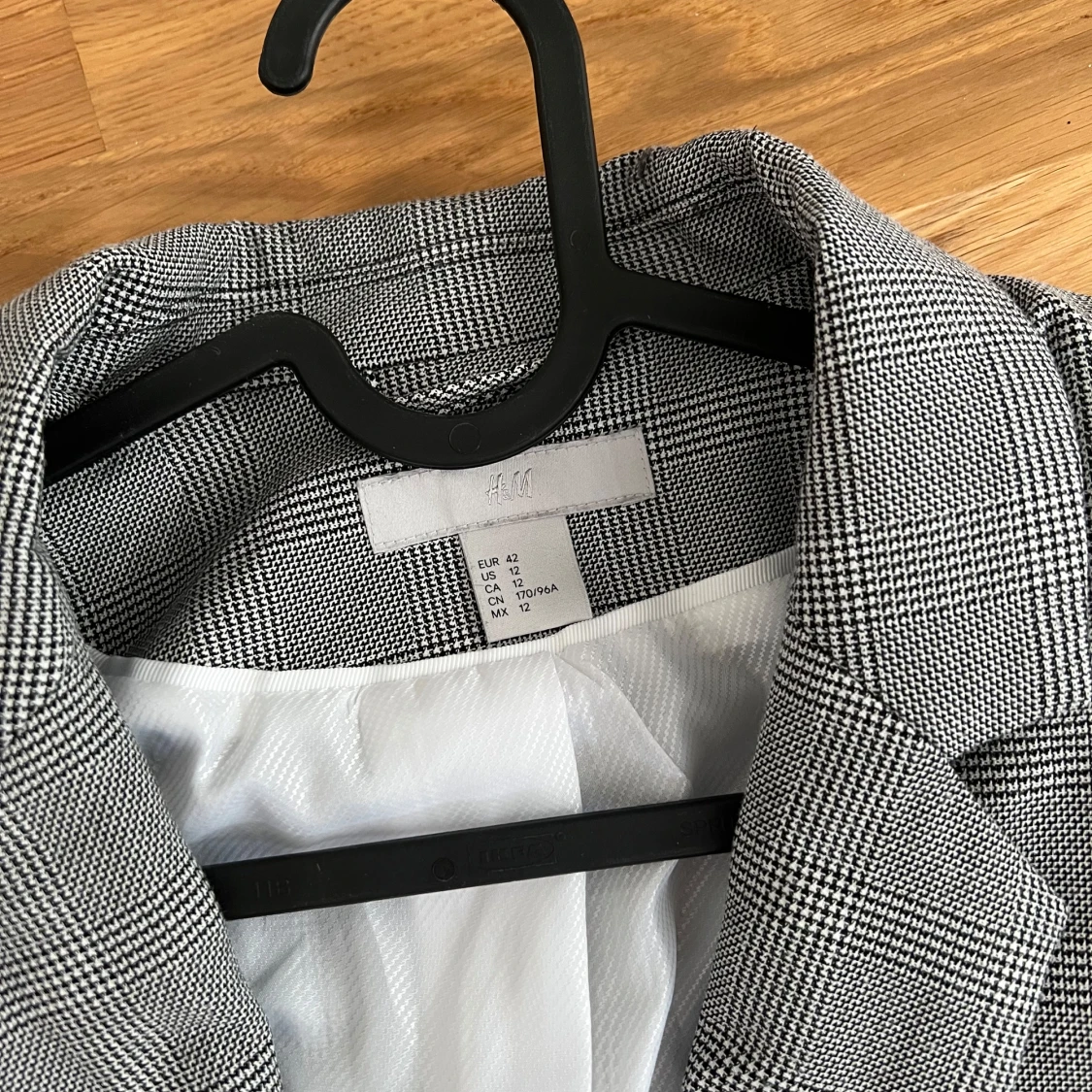 Kavaj med rutigt mönster  - 2