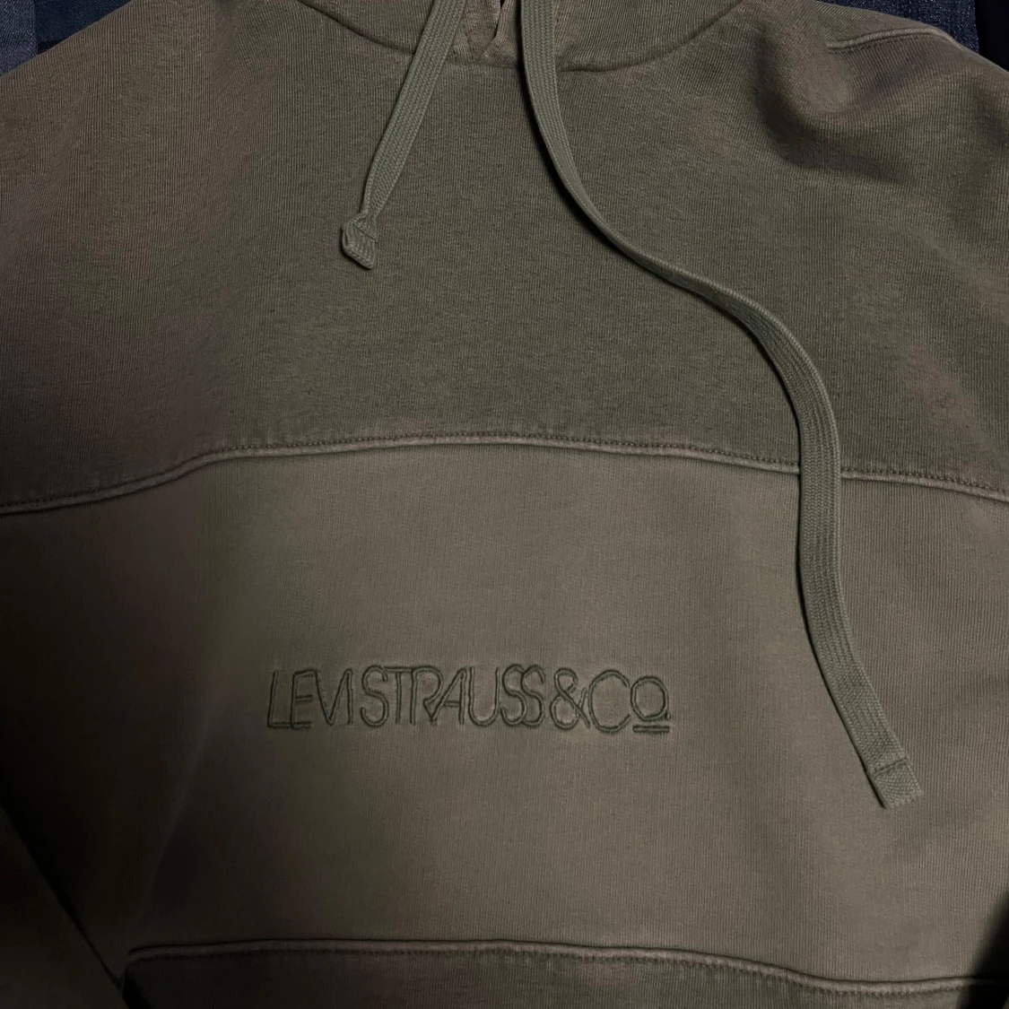 Grön hoodie från Levi's - 1
