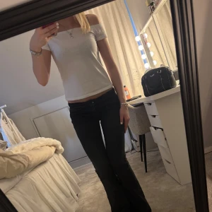 Vit offshoulder topp - Jätte fin off shoulder topp. Aldrig använd 