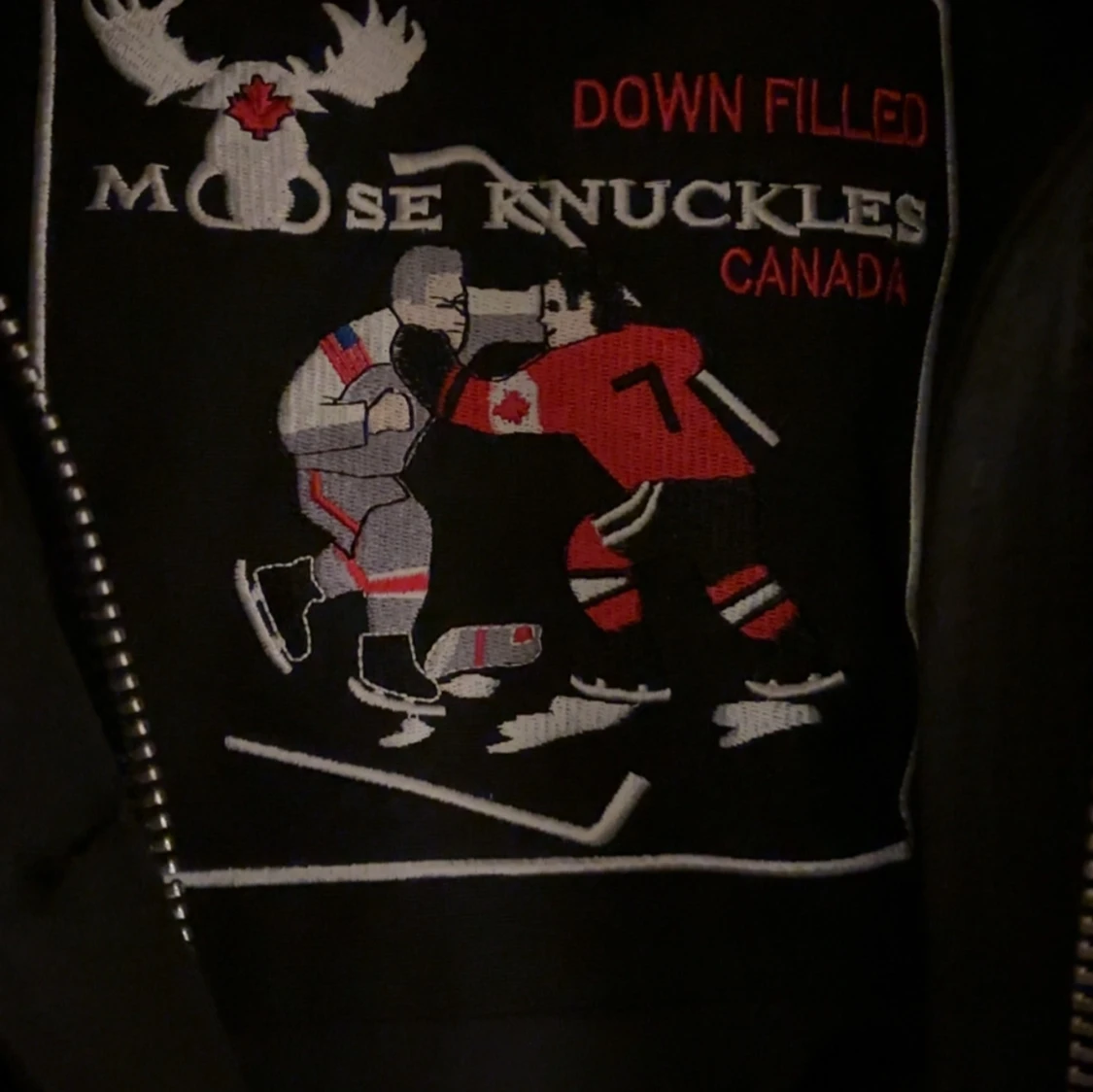 Svart dunjacka från Moose Knuckles - 1