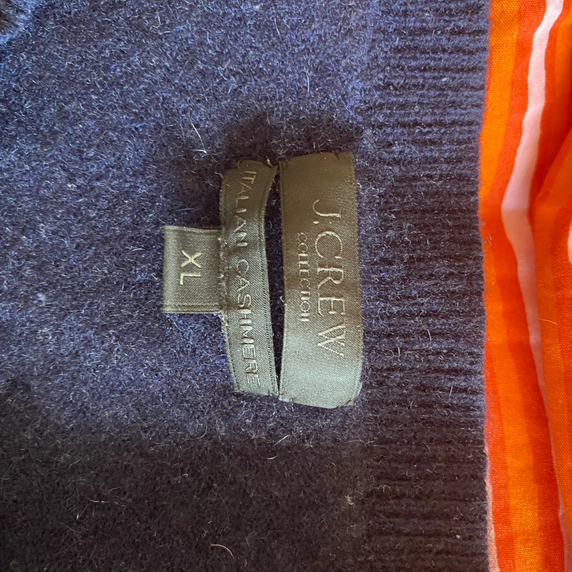 Mörkblå kashmirtröja från J.Crew - 1