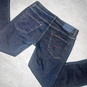Jacob cohen jeans - Jacob cohen jeans | Modell 672.C | Super bra skick | Storlek W31. 