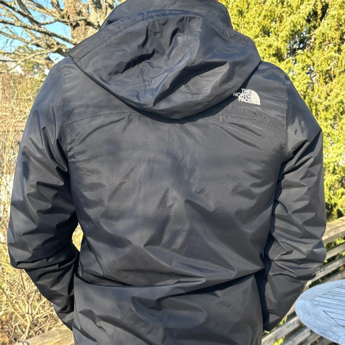 Svart jacka från North Face - 1