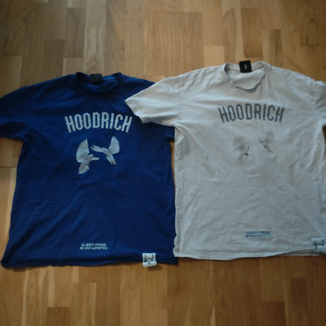 Välanvända Hoodrich t-shirts
