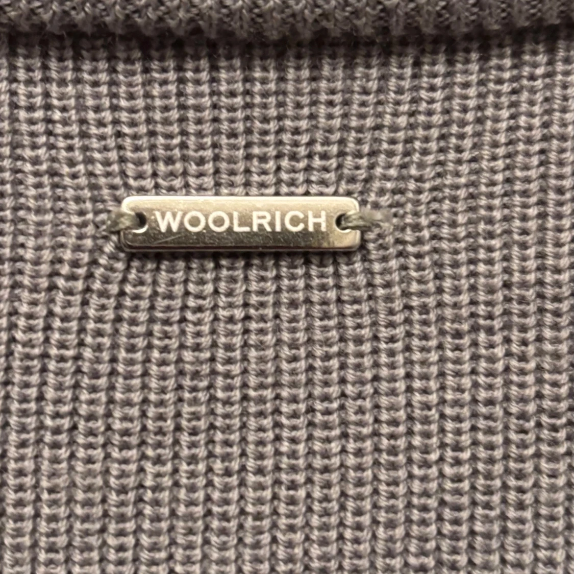 Grå cardigan från Woolrich, storlek S - 2