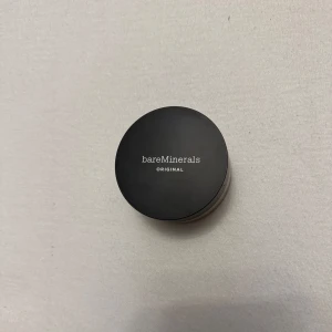 Bare minerals foundation - Oöppnad. Nyans medium tan 18, 8 g. 