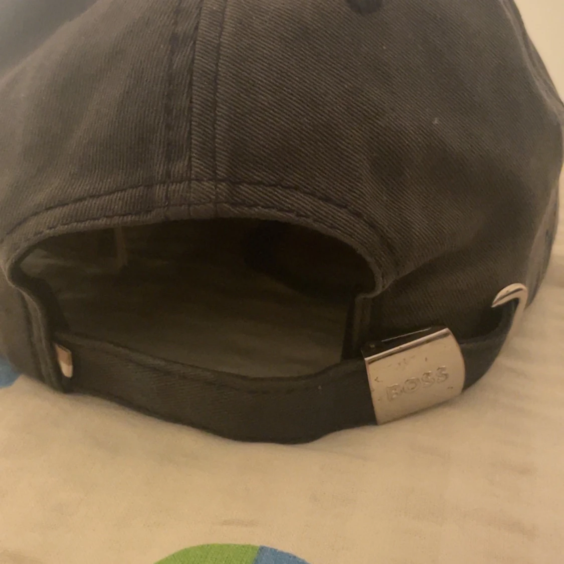 Svart keps från BOSS med broderad logga - 4