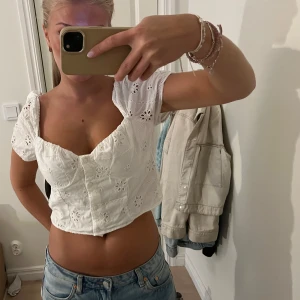 Vit topp - Söt vit topp!