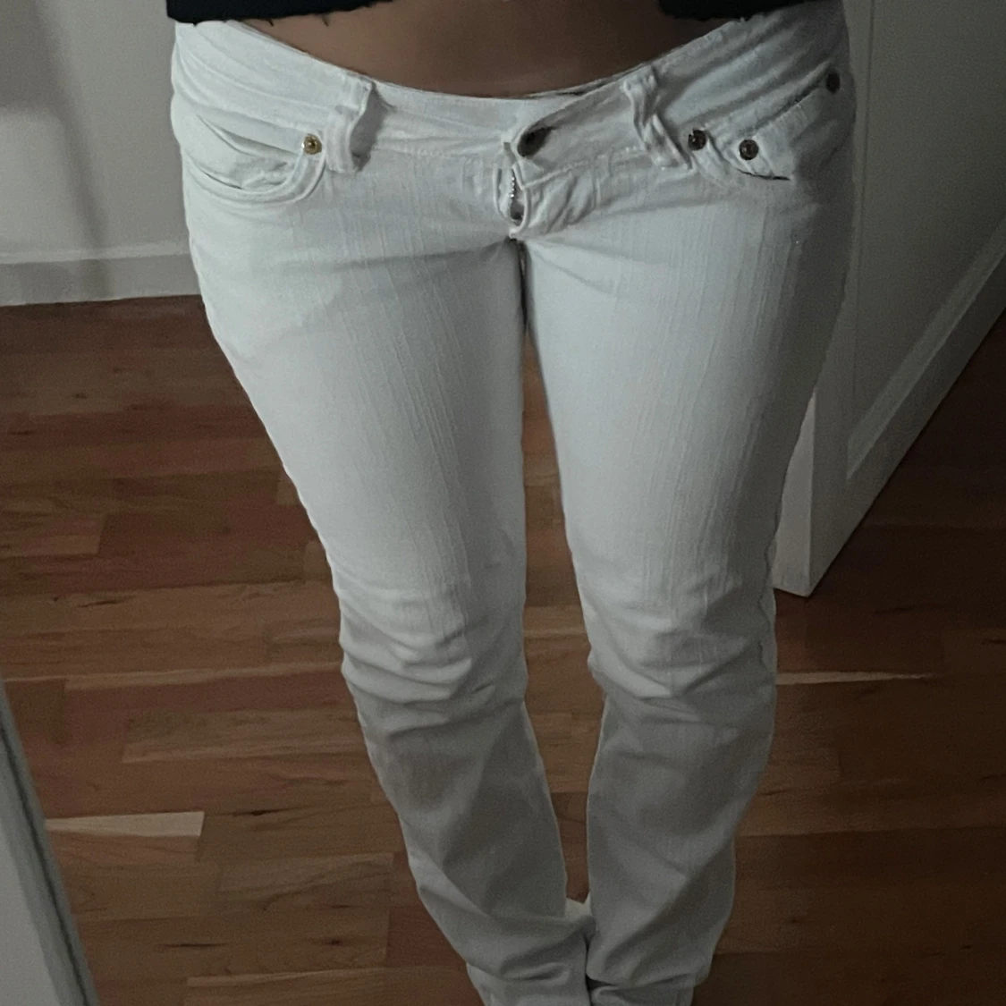 Vita jeansbyxor från Catch One, strl 36