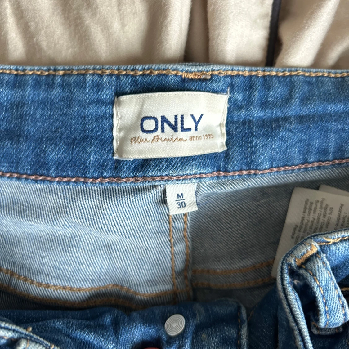 Blå bootcut jeans  - 2