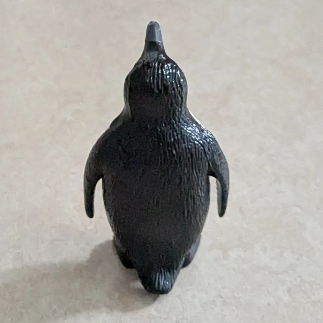 Liten plast pingvin  - 1