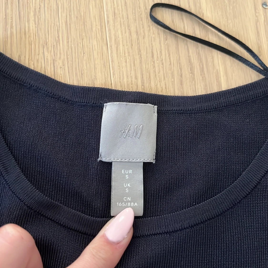 Svart kortklänning från H&M - 2
