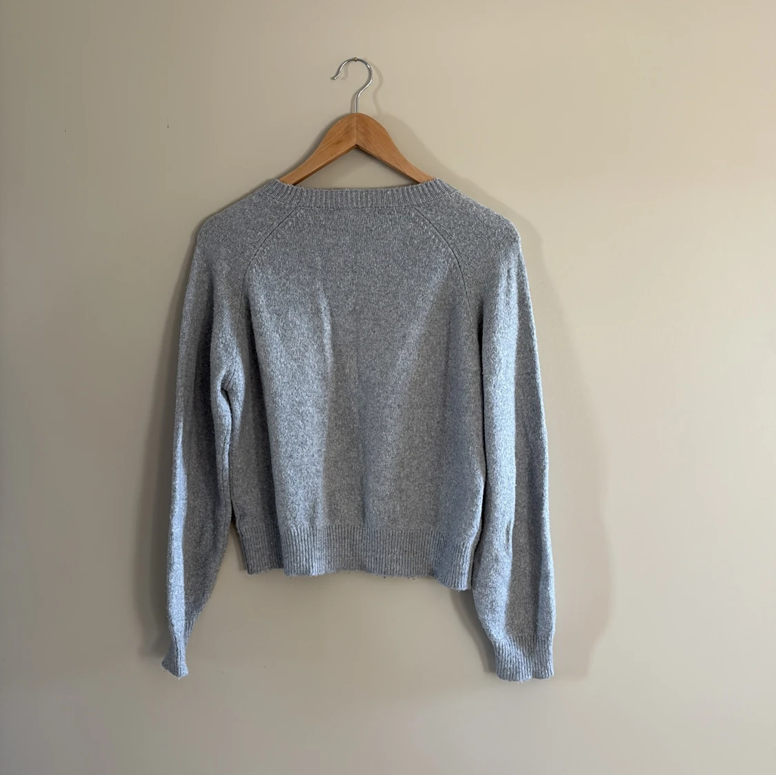 Grå stickad tröja från Grunt - 1