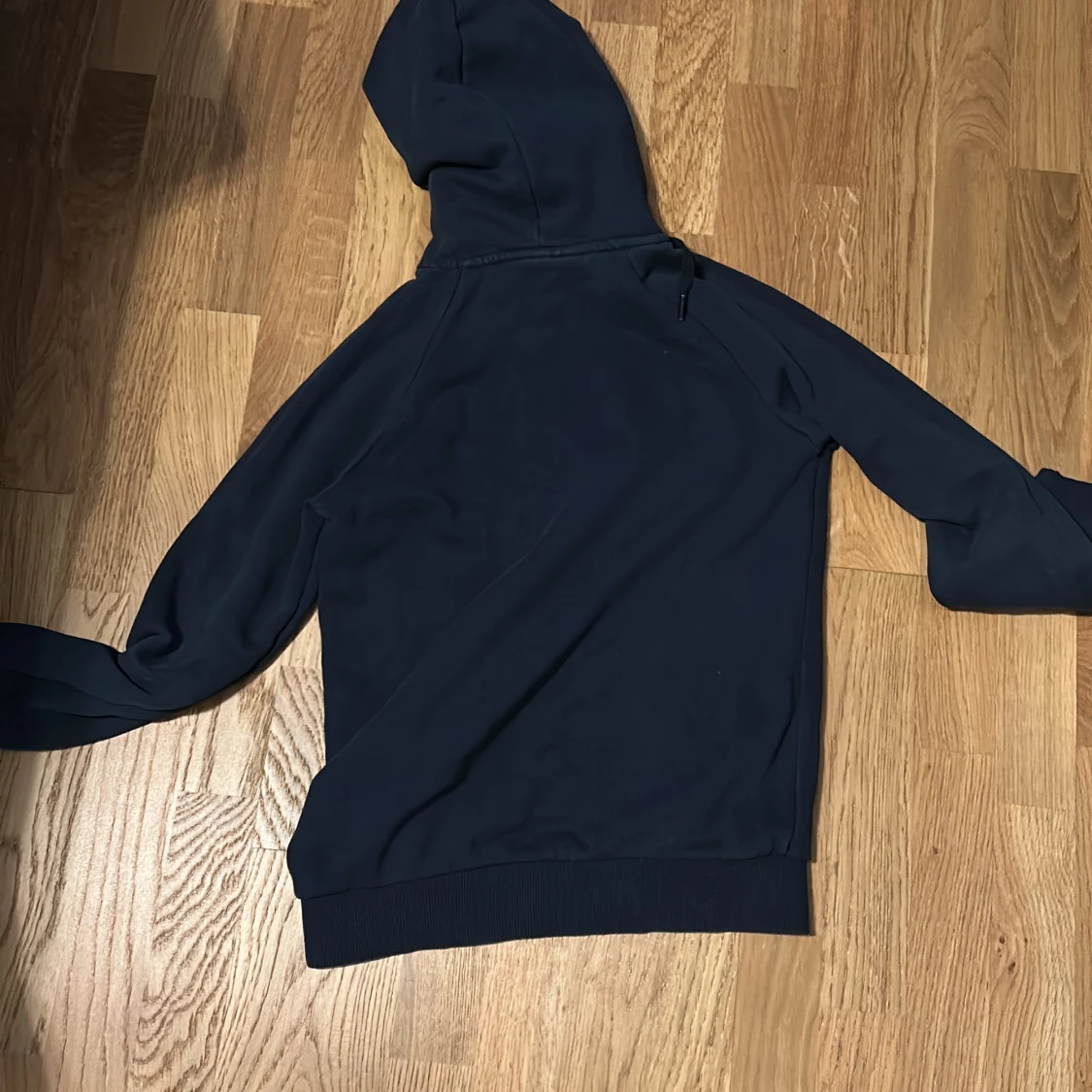  hoodie från Peak Performance - 1