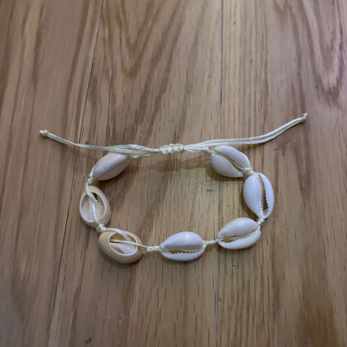 Tre strandarmband med snäckor - 2