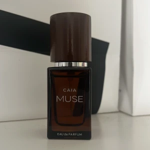 CAIA Muse Eau de Parfum brun - CAIA Muse Eau de Parfum 