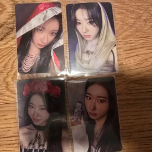 Chaeryeong kpop itzy pcs - Säljer fyra olika Chaeryeong pcs priset är för en man kan sälja alla fyra till ett lite billigare pris